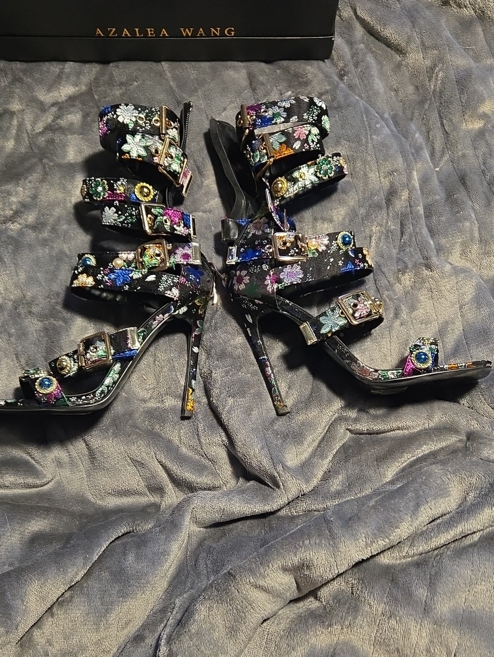 Azalea Wang-Base Embellished Gladiator Sandal In Blavk-Size 7.5 - Picture 7 of 16